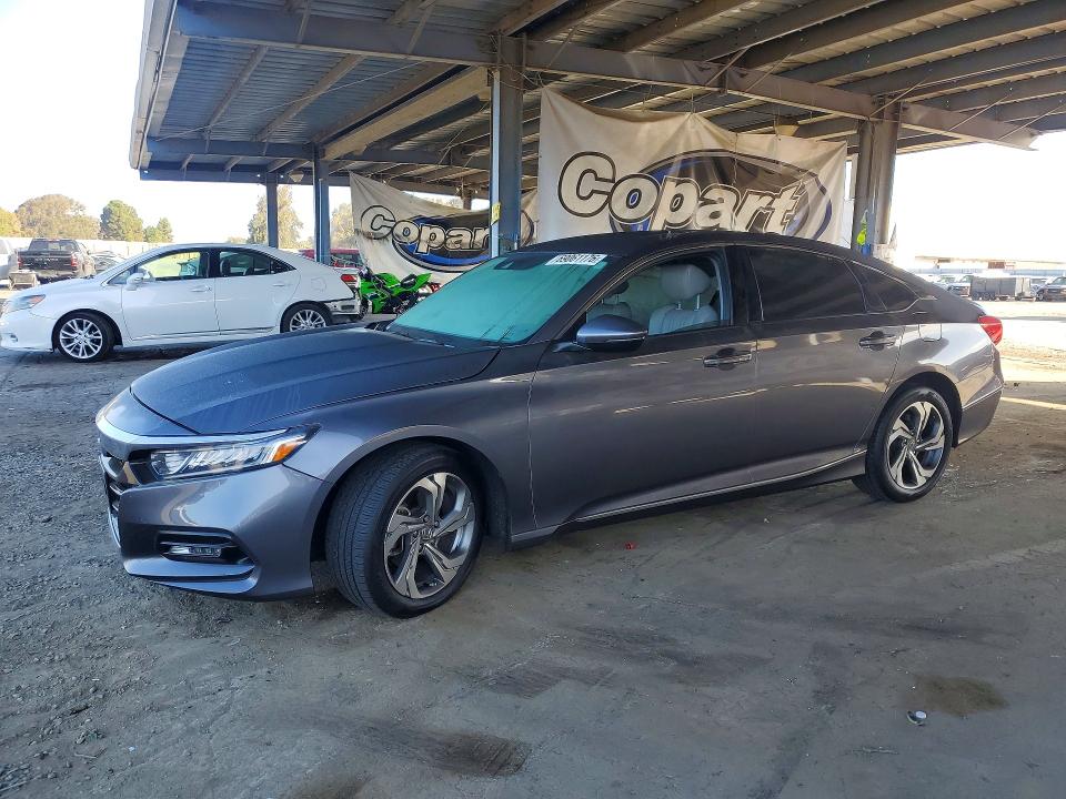 Продаж на аукціоні авто 2018 Honda Accord, vin: 1HGCV1F54JA023091, номер лоту: 69061176