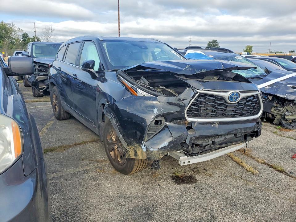 69046676 :رقم المزاد ، 5TDABRCH6PS583072 vin ، 2023 Toyota Highlander مزاد بيع
