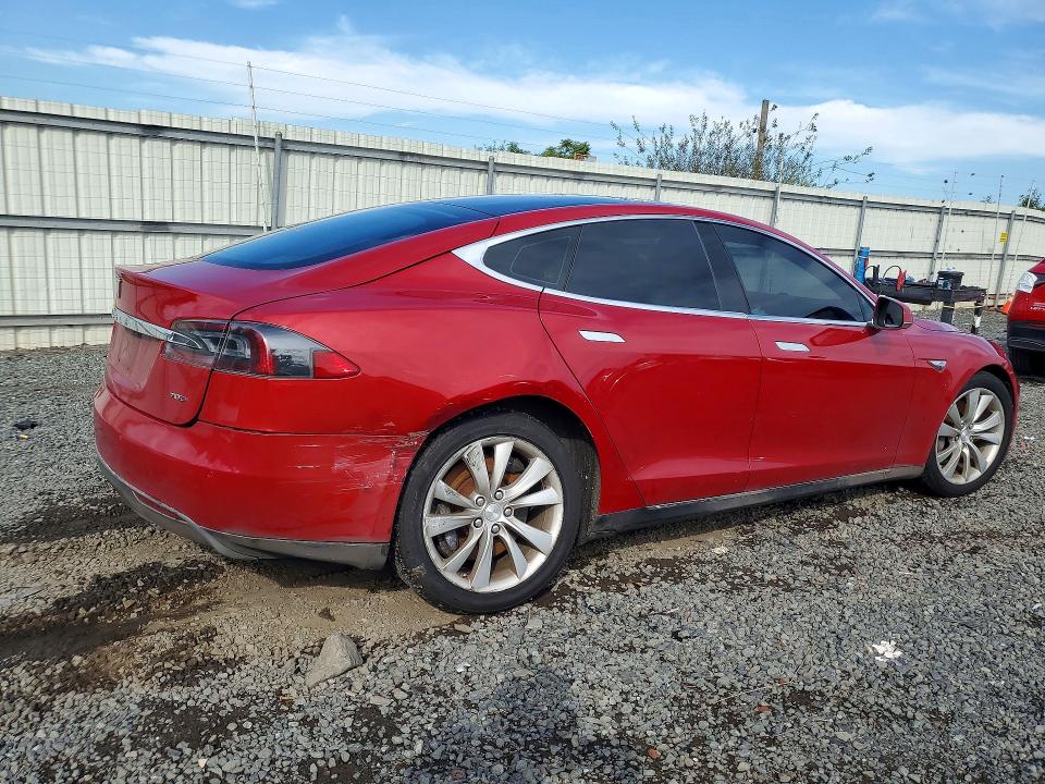 Продаж на аукціоні авто 2015 Tesla Model S, vin: 5YJSA1S24FF085977, номер лоту: 68408866