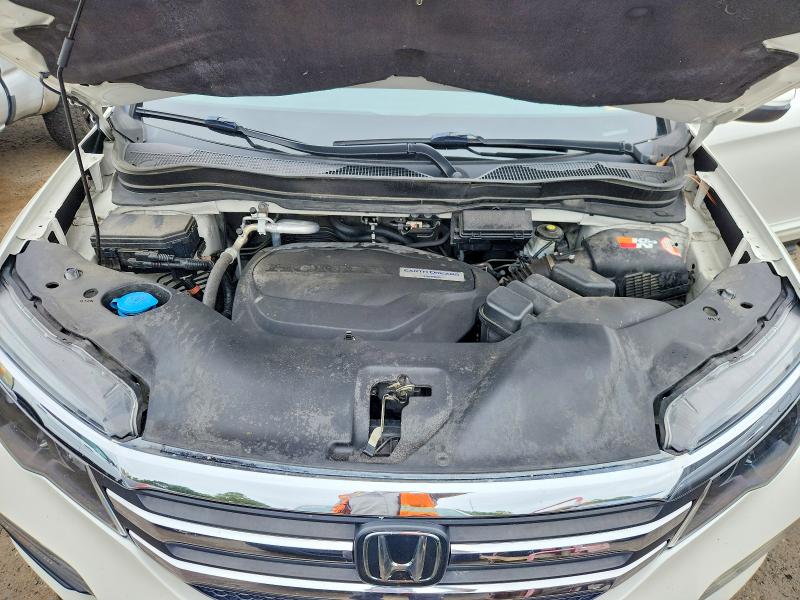 Продаж на аукціоні авто 2017 Honda Pilot, vin: 5FNYF6H61HB052862, номер лоту: 70520426