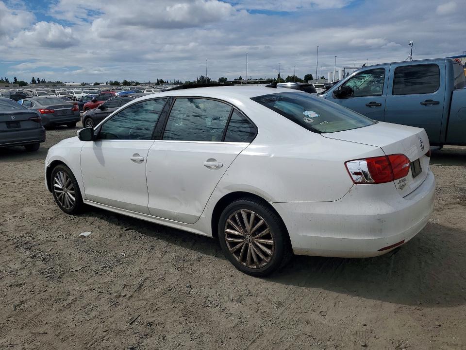 2013 Volkswagen Jetta მანქანა იყიდება აუქციონზე, vin: 3VWLP7AJ4DM358405, აუქციონის ნომერი: 67868146