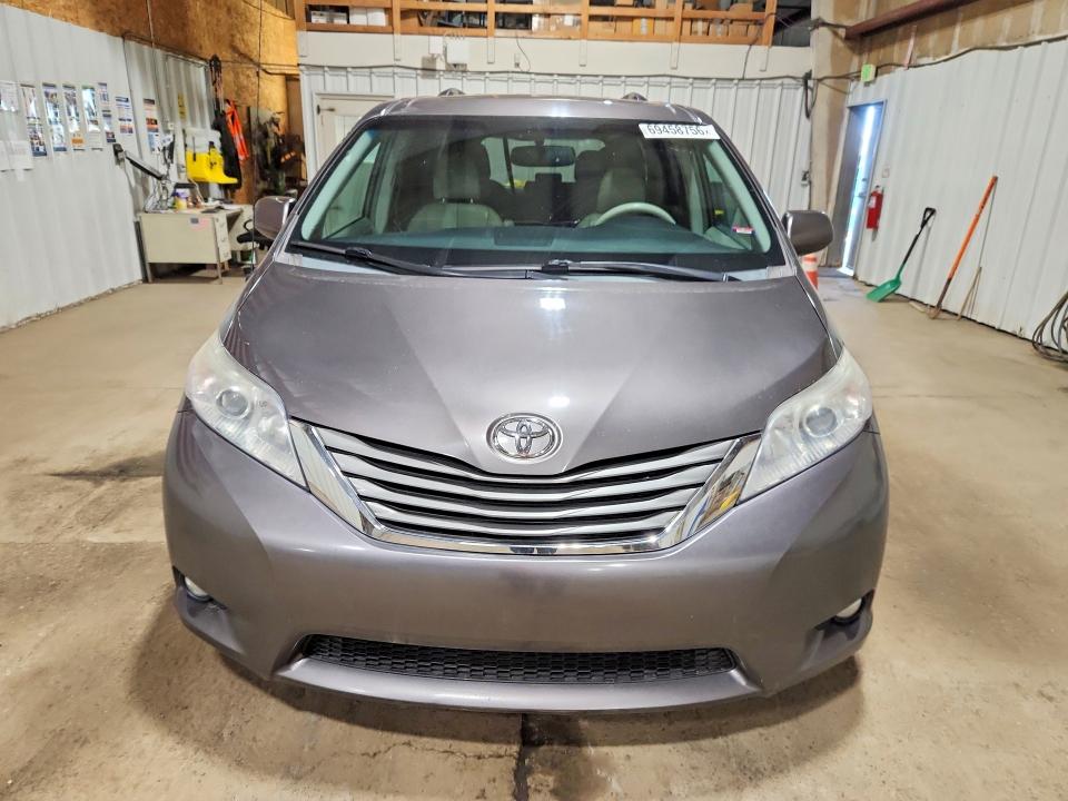 Aukcja sprzedaży 2014 Toyota Sienna, vin: 5TDDK3DC6ES092270, numer aukcji: 69458756