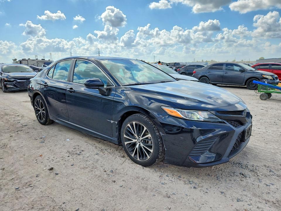 Продаж на аукціоні авто 2020 Toyota Camry, vin: 4T1G11AK5LU300949, номер лоту: 69437326