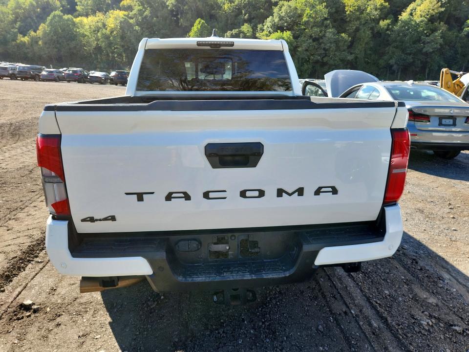69674376 :رقم المزاد ، 3TMLB5JN8RM066112 vin ، 2024 Toyota Tacoma مزاد بيع
