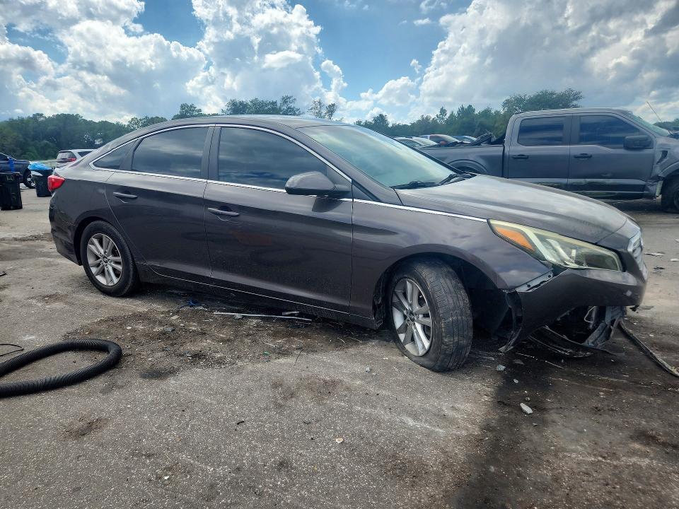 70189686 :رقم المزاد ، 5NPE24AFXFH258046 vin ، 2015 Hyundai Sonata مزاد بيع