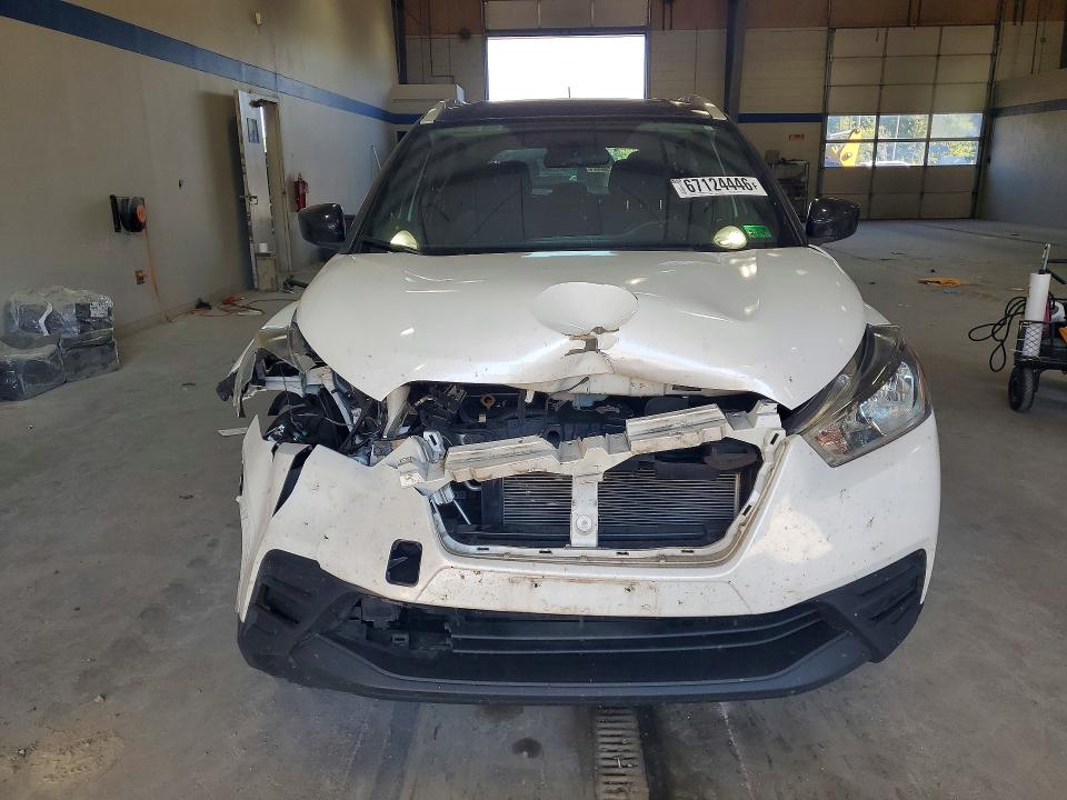 Продажа на аукционе авто 2019 Nissan Kicks, vin: 3N1CP5CU9KL504074, номер лота: 67124446
