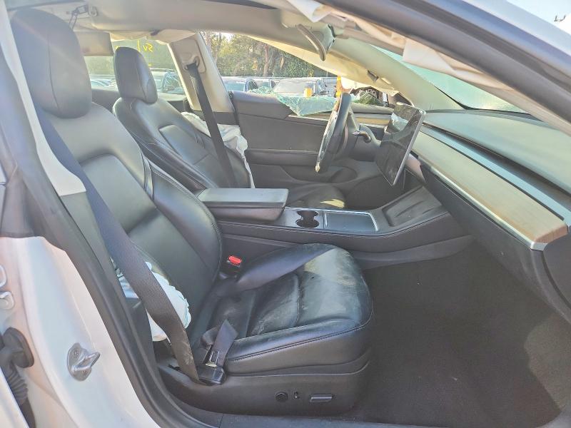 2022 Tesla Model 3 მანქანა იყიდება აუქციონზე, vin: 5YJ3E1EAXNF304550, აუქციონის ნომერი: 70564586