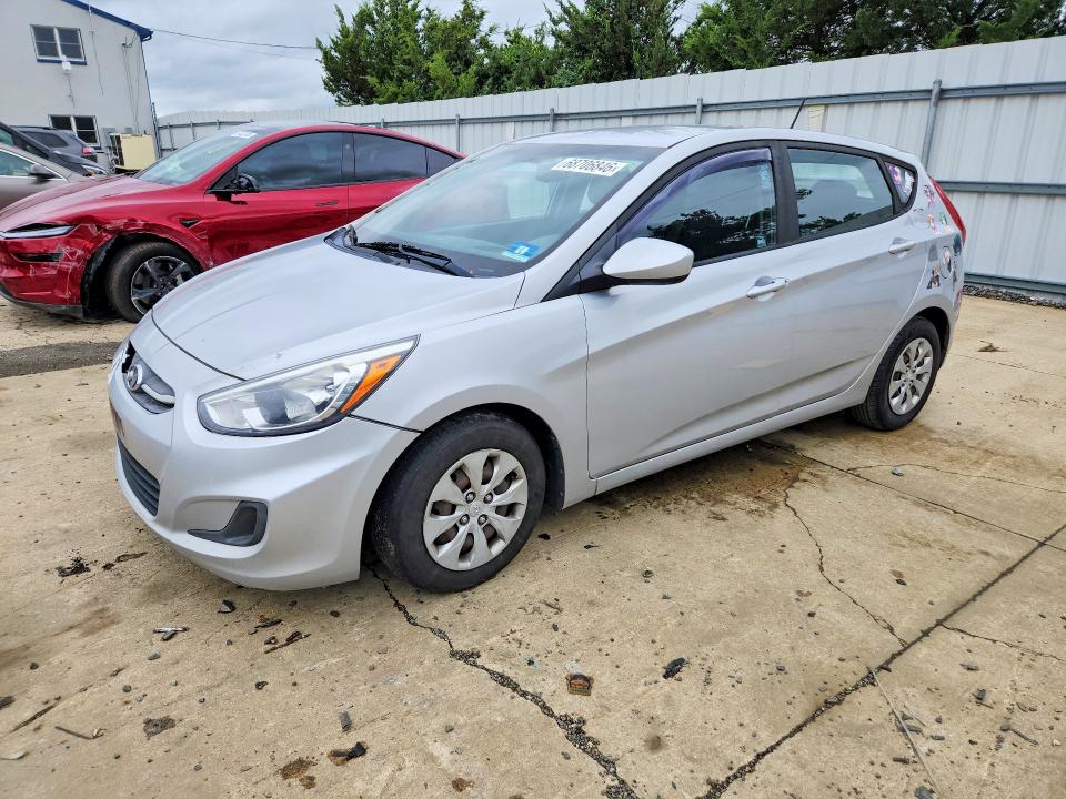 2016 Hyundai Accent მანქანა იყიდება აუქციონზე, vin: KMHCT5AE0GU273868, აუქციონის ნომერი: 68706846