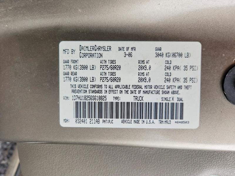Продажа на аукционе авто 2006 Dodge Ram 1500, vin: 1D7HU18256S618825, номер лота: 70098636