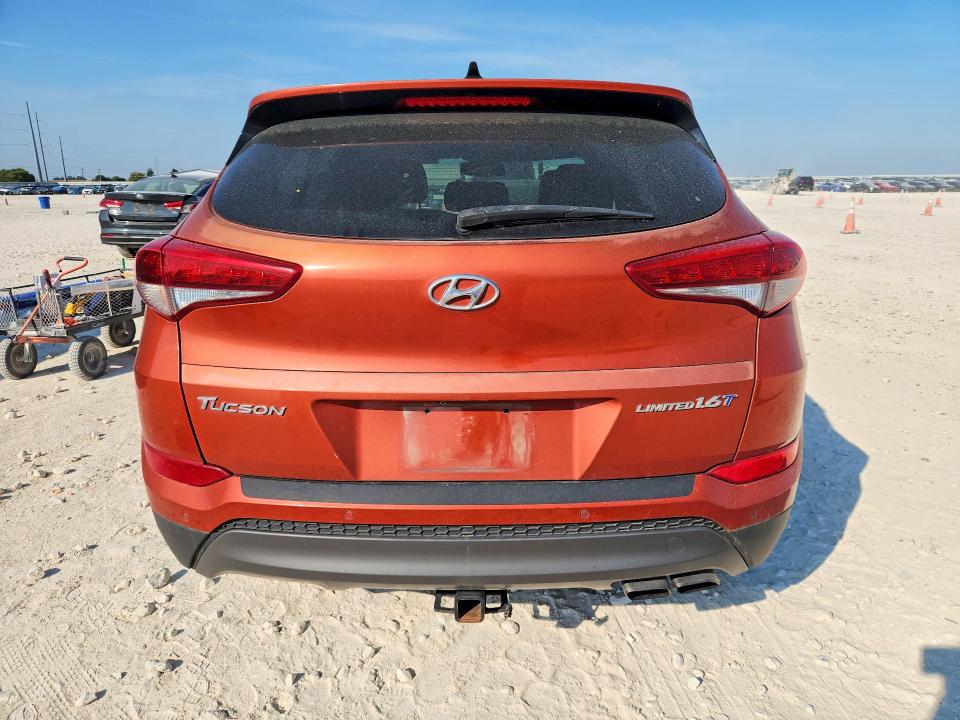 70617576 :رقم المزاد ، KM8J33A29GU109438 vin ، 2016 Hyundai Tucson مزاد بيع