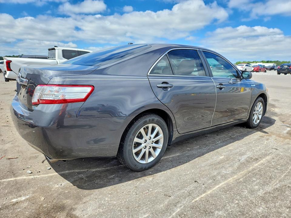2011 Toyota Camry მანქანა იყიდება აუქციონზე, vin: 4T1BB3EK5BU132094, აუქციონის ნომერი: 70318286