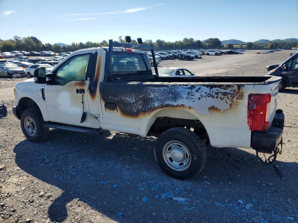 69972576 :رقم المزاد ، 1FTBF2B63HEC27718 vin ، 2017 Ford F250 مزاد بيع