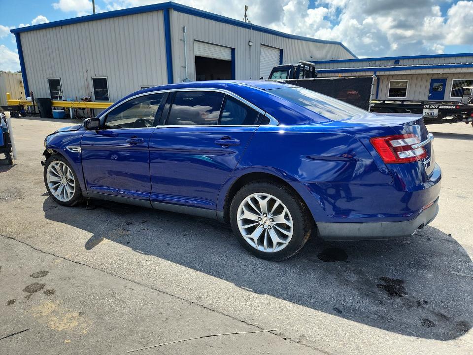 68270656 :رقم المزاد ، 1FAHP2E88FG154633 vin ، 2015 Ford Taurus مزاد بيع