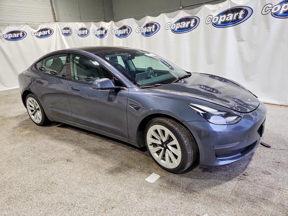 Продажа на аукционе авто 2022 Tesla Model 3, vin: 5YJ3E1EAXNF185690, номер лота: 70330496