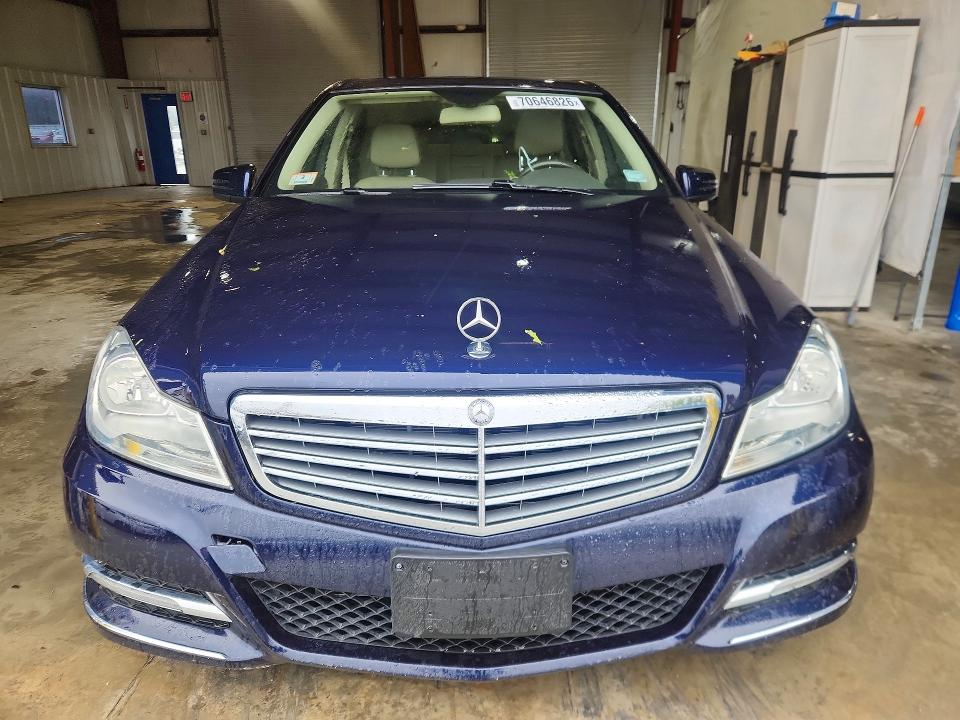 Продаж на аукціоні авто 2013 Mercedes-benz C, vin: WDDGF8AB2DR287246, номер лоту: 70646826