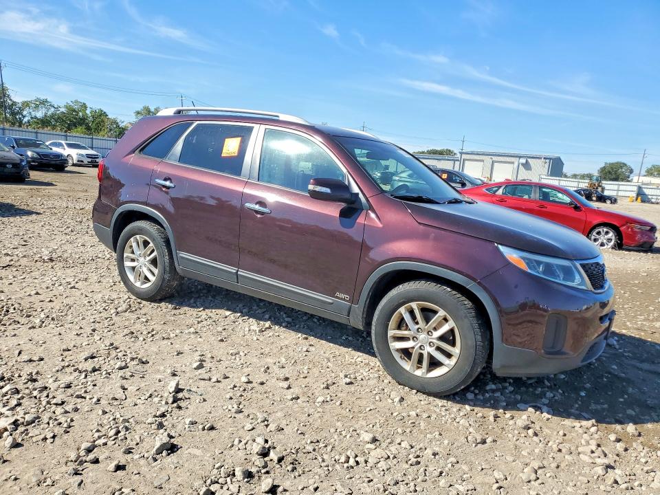 70700136 :رقم المزاد ، 5XYKTDA79FG605544 vin ، 2015 Kia Sorento مزاد بيع