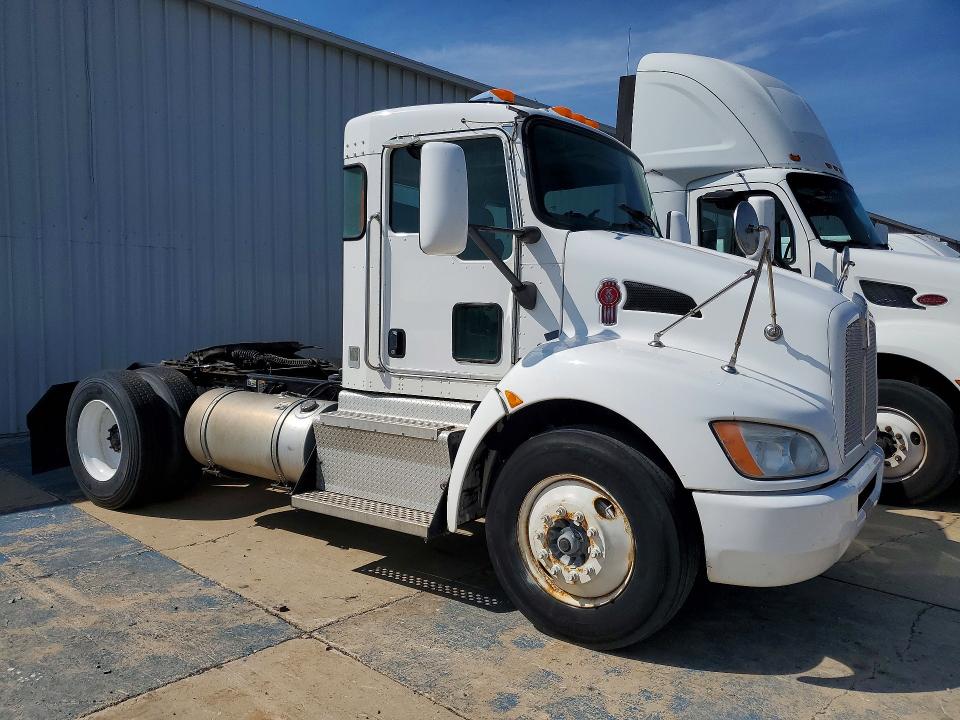 Продаж на аукціоні авто 2016 Kenworth Construction, vin: 2XKHAJ8XXGM497129, номер лоту: 65415646
