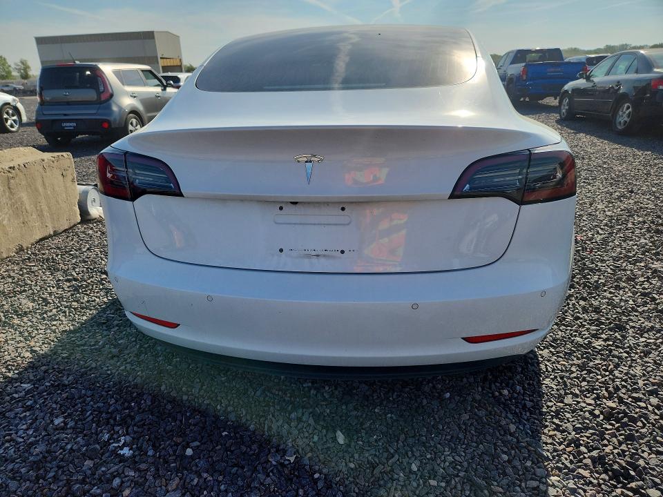 Продажа на аукционе авто 2018 Tesla Model 3, vin: 5YJ3E1EB5JF094684, номер лота: 67847626