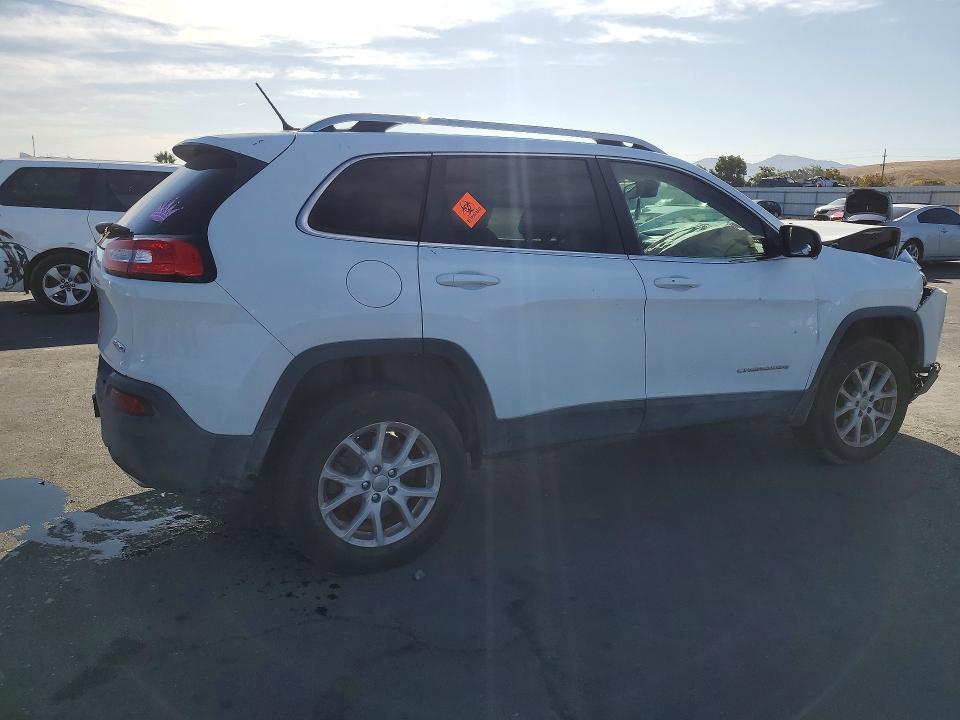 Продажа на аукционе авто 2015 Jeep Cherokee, vin: 1C4PJMCS2FW523557, номер лота: 69021346