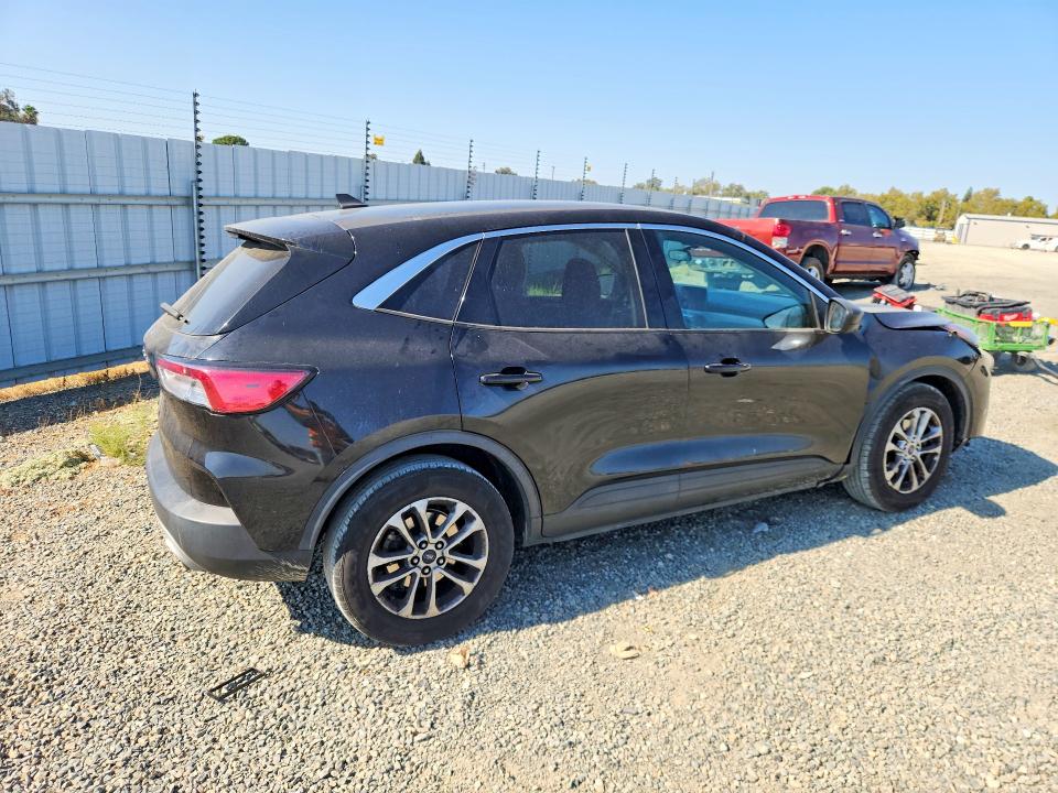 2022 Ford Escape მანქანა იყიდება აუქციონზე, vin: 1FMCU0G6XNUA69401, აუქციონის ნომერი: 69981396