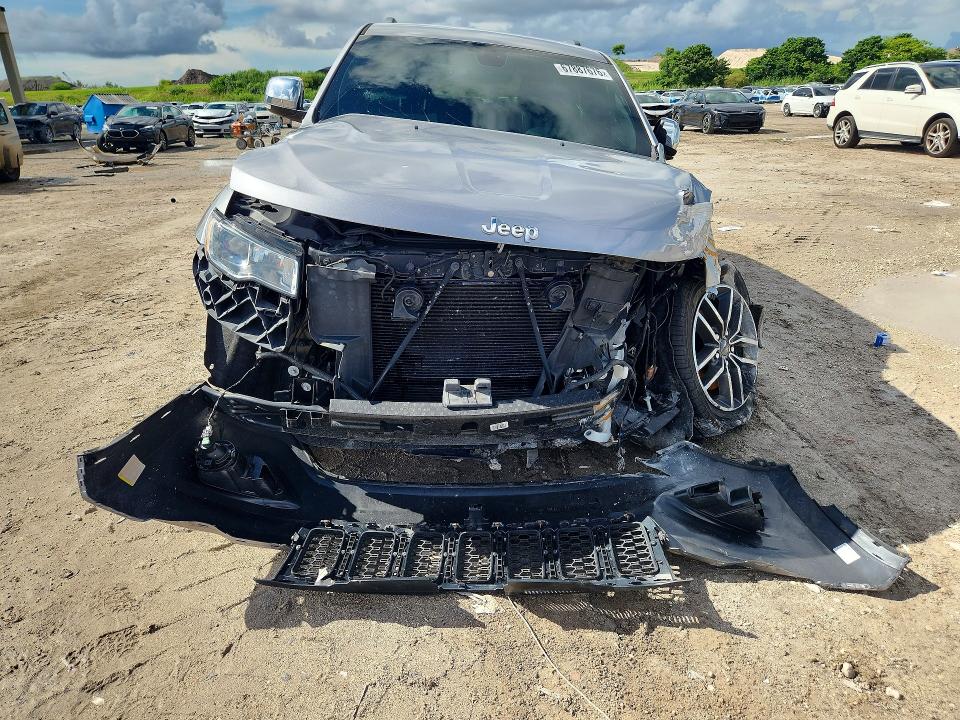 67887676 :رقم المزاد ، 1C4RJEBG2KC720882 vin ، 2019 Jeep Grand Cherokee مزاد بيع
