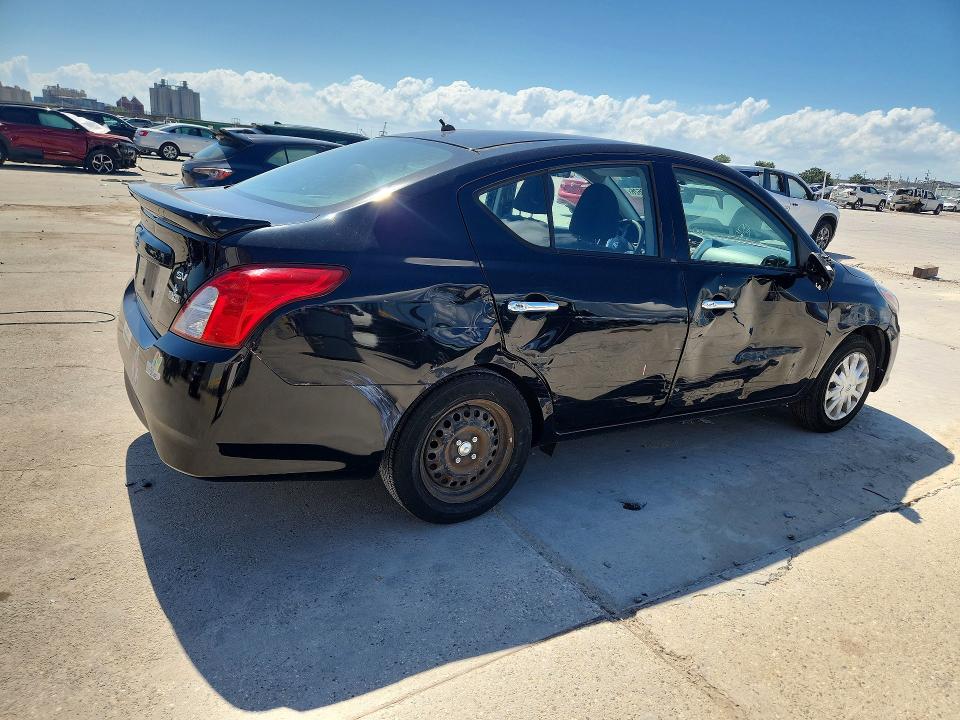 Продаж на аукціоні авто 2017 Nissan Versa, vin: 3N1CN7AP3HL814454, номер лоту: 69369626