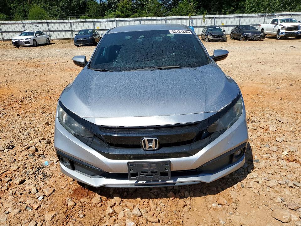 69121846 :رقم المزاد ، 19XFC2E8XKE015398 vin ، 2019 Honda Civic مزاد بيع