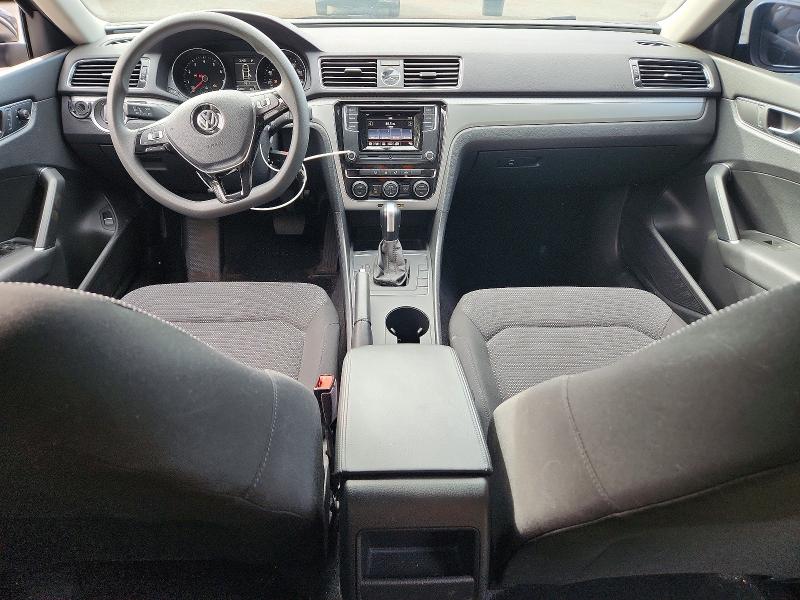 Продажа на аукционе авто 2017 Volkswagen Passat, vin: 1VWAT7A3XHC008448, номер лота: 69997536