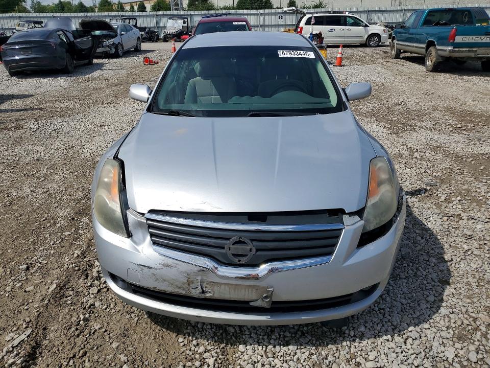 2007 Nissan Altima მანქანა იყიდება აუქციონზე, vin: 1N4AL21EX7C135695, აუქციონის ნომერი: 67933446