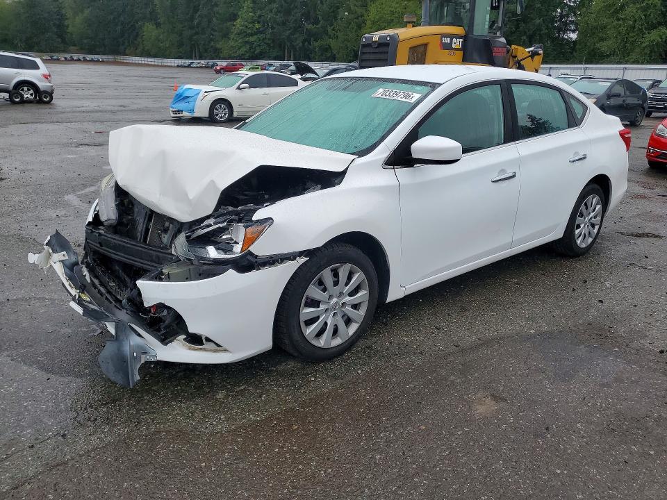70339796 :رقم المزاد ، 3N1AB7AP2JY258825 vin ، 2018 Nissan Sentra مزاد بيع