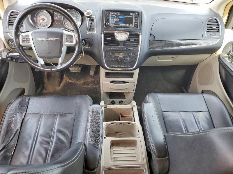 2015 Chrysler Town & Country მანქანა იყიდება აუქციონზე, vin: 2C4RC1BG8FR710941, აუქციონის ნომერი: 69723816
