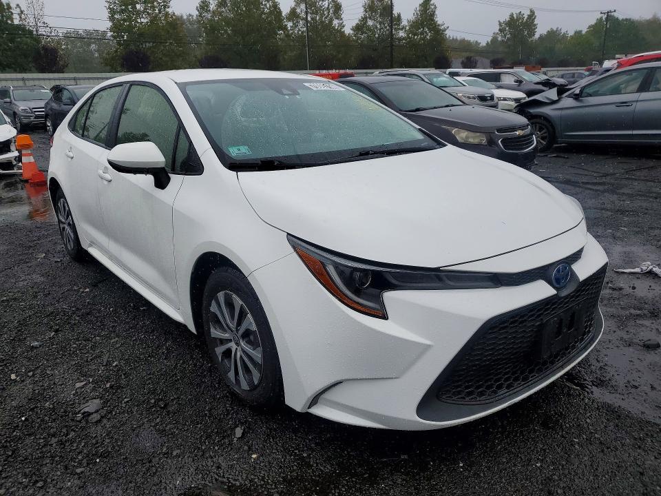 70085166 :رقم المزاد ، JTDEAMDE8N3009213 vin ، 2022 Toyota Corolla مزاد بيع