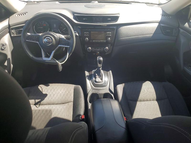 2017 Nissan Rogue მანქანა იყიდება აუქციონზე, vin: 5N1AT2MV9HC760429, აუქციონის ნომერი: 68240386