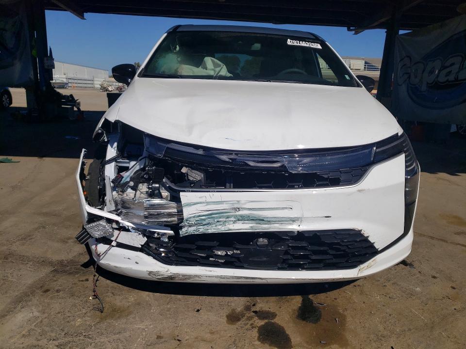 Продажа на аукционе авто 2027 Chrysler Pacifica, vin: 2C4RC1BG5VR594290, номер лота: 70746326