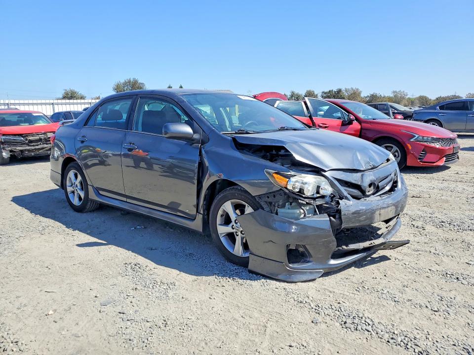 2013 Toyota Corolla მანქანა იყიდება აუქციონზე, vin: 2T1BU4EE3DC109301, აუქციონის ნომერი: 69607836