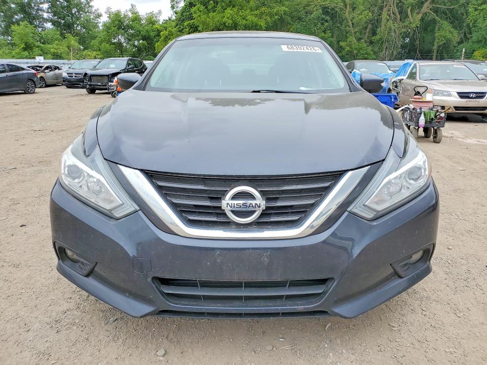 Продажа на аукционе авто 2018 Nissan Altima, vin: 1N4AL3APXJC218199, номер лота: 68392426