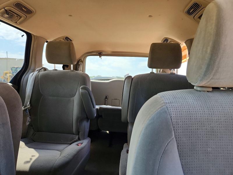 68333686 :رقم المزاد ، 5TDZA23C74S099554 vin ، 2004 Toyota Sienna مزاد بيع