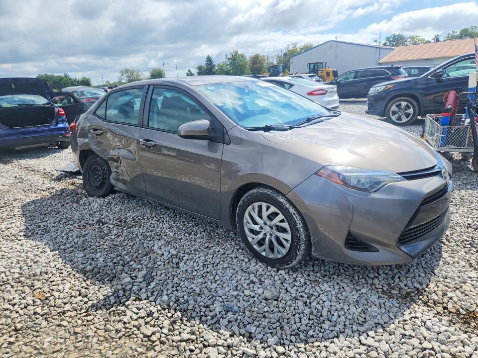 Продаж на аукціоні авто 2017 Toyota Corolla, vin: 2T1BURHE2HC865913, номер лоту: 70473806