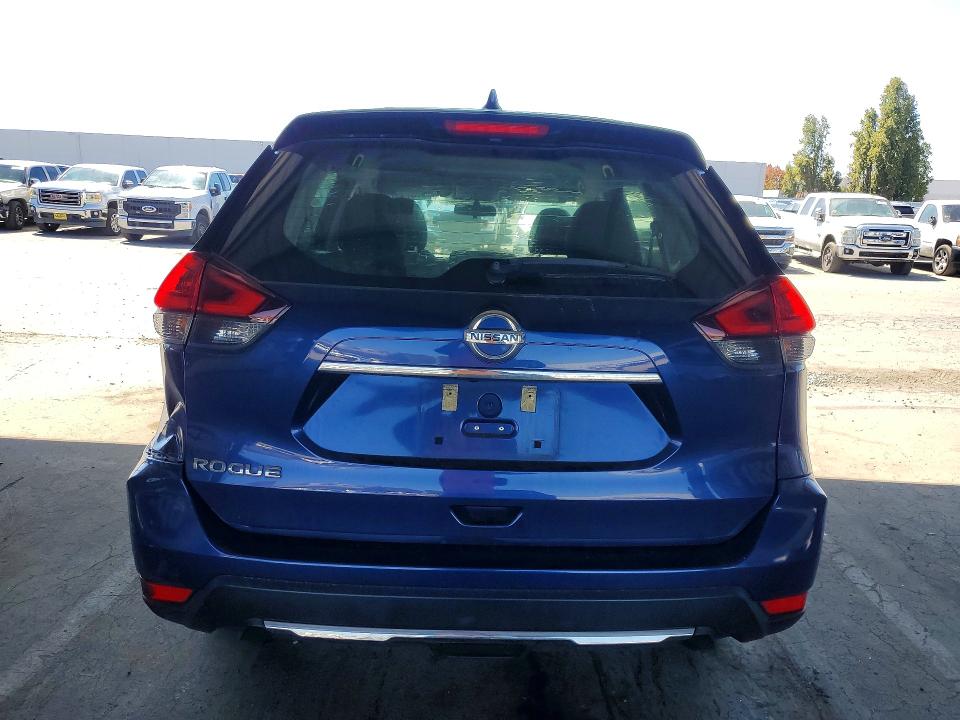 67374976 :رقم المزاد ، 5N1AT2MT4JC719520 vin ، 2018 Nissan Rogue مزاد بيع