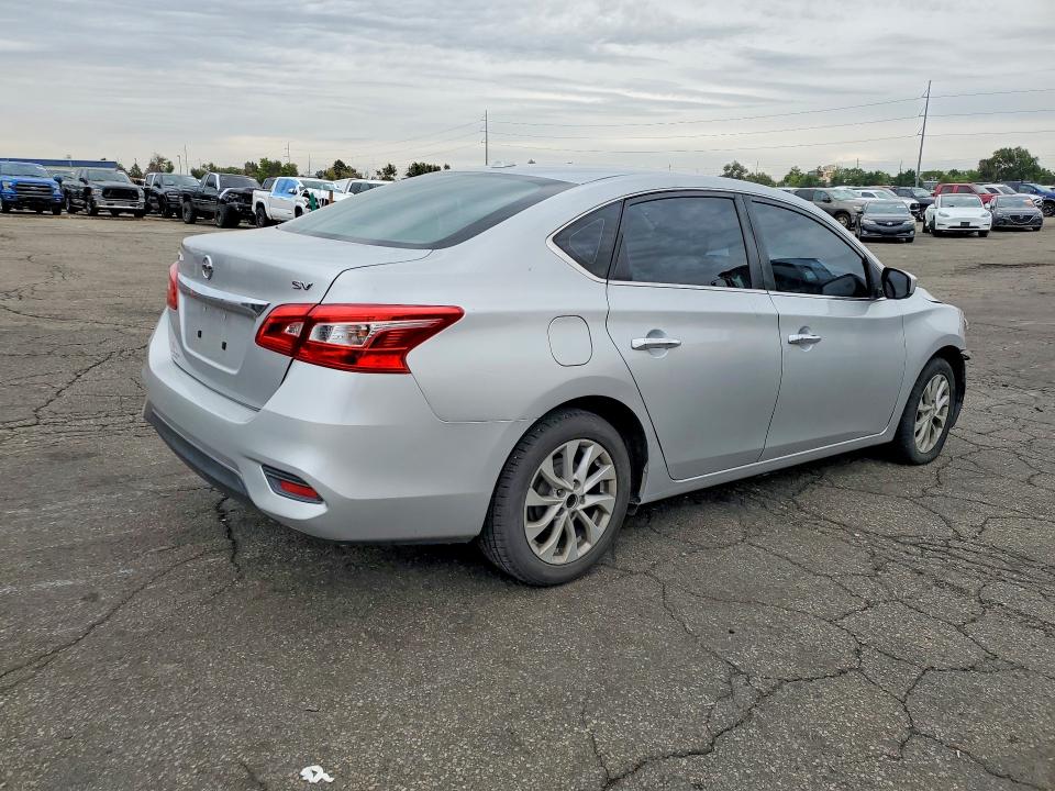 2019 Nissan Sentra მანქანა იყიდება აუქციონზე, vin: 3N1AB7AP2KY327935, აუქციონის ნომერი: 70932626