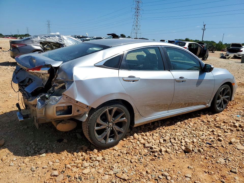 69121846 :رقم المزاد ، 19XFC2E8XKE015398 vin ، 2019 Honda Civic مزاد بيع