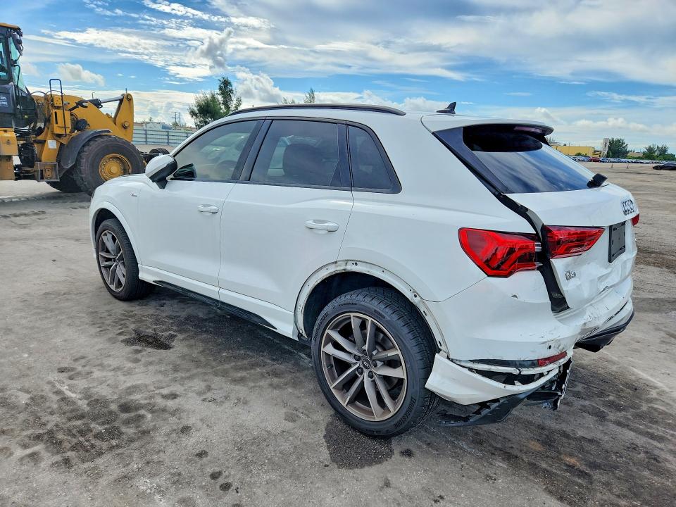 2022 Audi Q3 მანქანა იყიდება აუქციონზე, vin: WA1DECF3XN1048090, აუქციონის ნომერი: 69937486