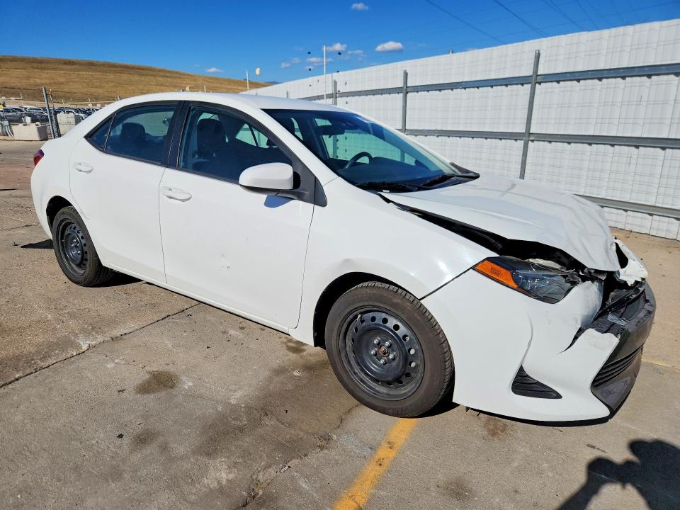 70047296 :رقم المزاد ، 5YFBURHE2KP896649 vin ، 2019 Toyota Corolla مزاد بيع