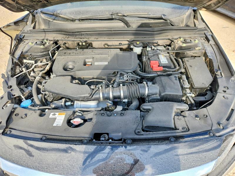 68513356 :رقم المزاد ، 1HGCV2F90JA048076 vin ، 2018 Honda Accord مزاد بيع