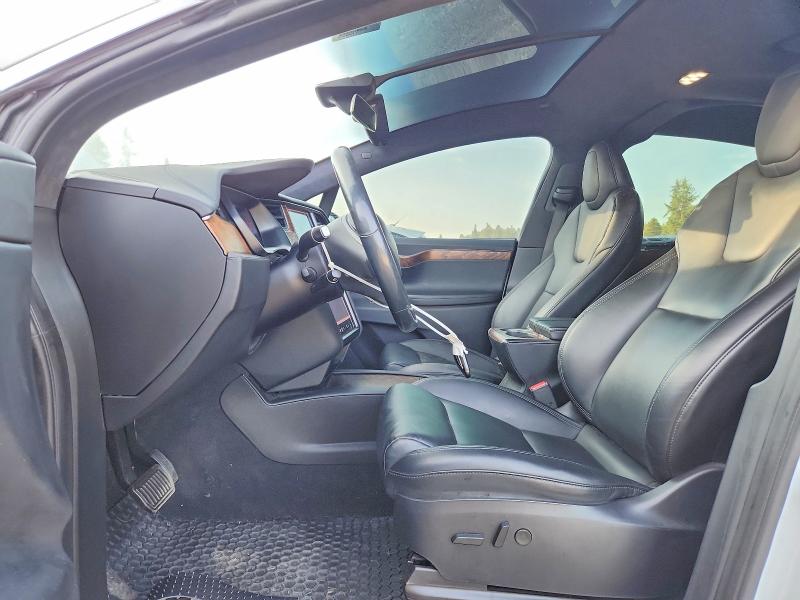 2020 Tesla Model X მანქანა იყიდება აუქციონზე, vin: 5YJXCAE27LF238441, აუქციონის ნომერი: 66852766