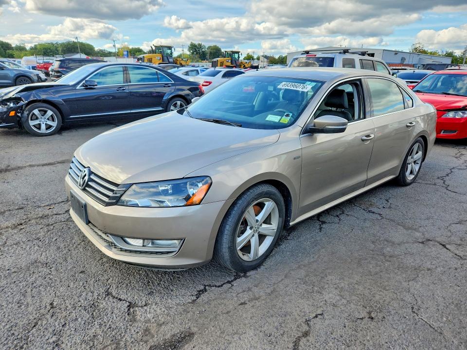 Auction sale of the 2015 Volkswagen Passat, vin: 1VWAT7A39FC109879, lot number: 69396076