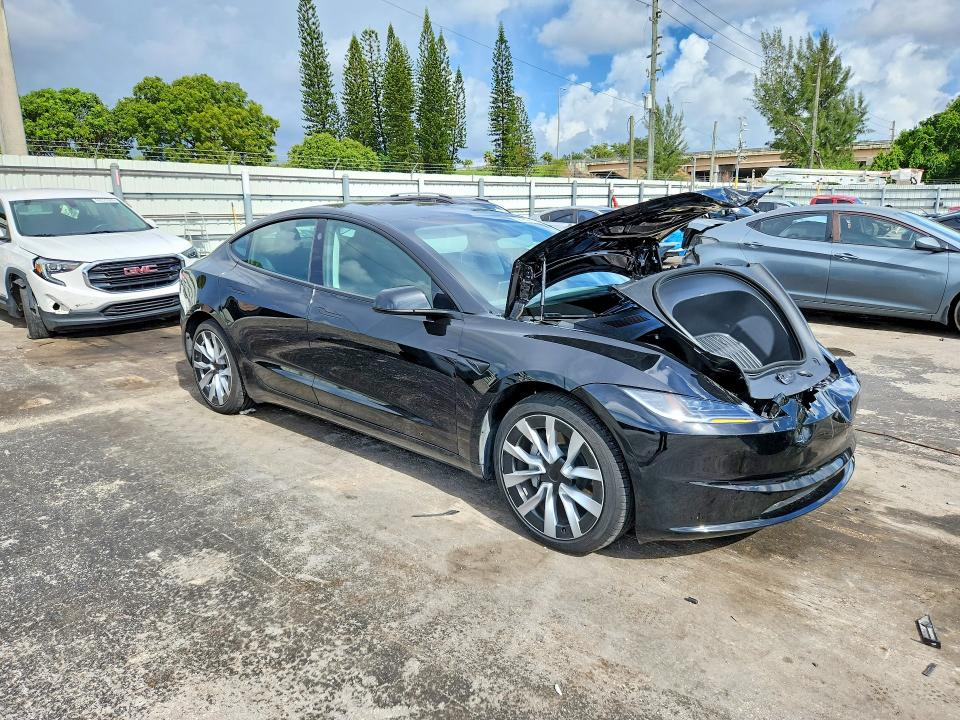 68493316 :رقم المزاد ، 5YJ3E1EA9SF044945 vin ، 2025 Tesla Model 3 مزاد بيع