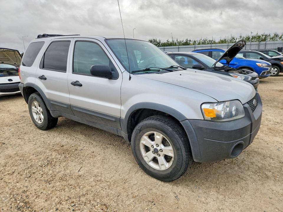 2007 Ford Escape მანქანა იყიდება აუქციონზე, vin: 1FMYU93107KB57053, აუქციონის ნომერი: 67741586