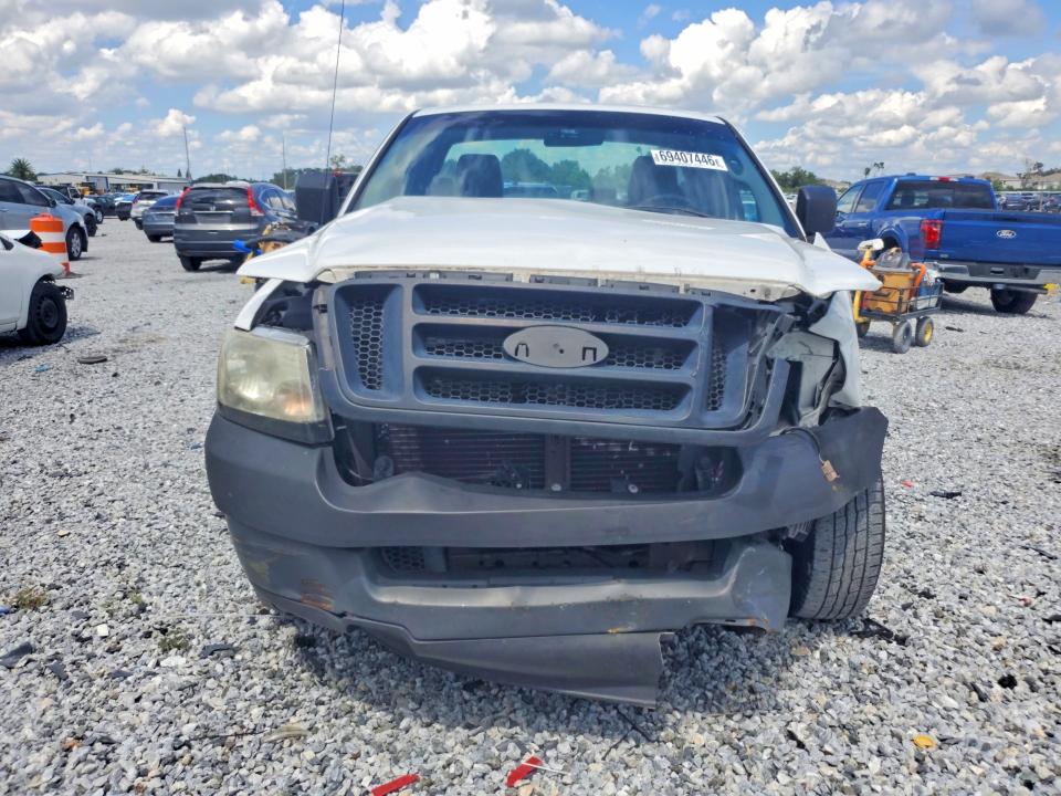 69407446 :رقم المزاد ، 1FTRF12255NB67992 vin ، 2005 Ford F150 مزاد بيع
