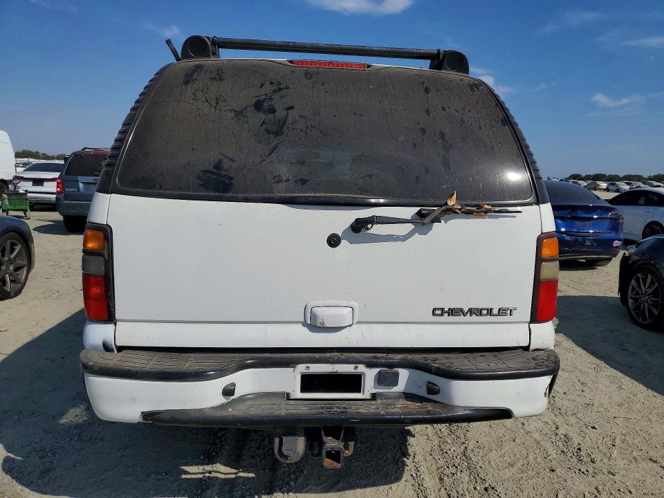 Продаж на аукціоні авто 2004 Chevrolet Suburban, vin: 3GNFK16Z34G122019, номер лоту: 69800436
